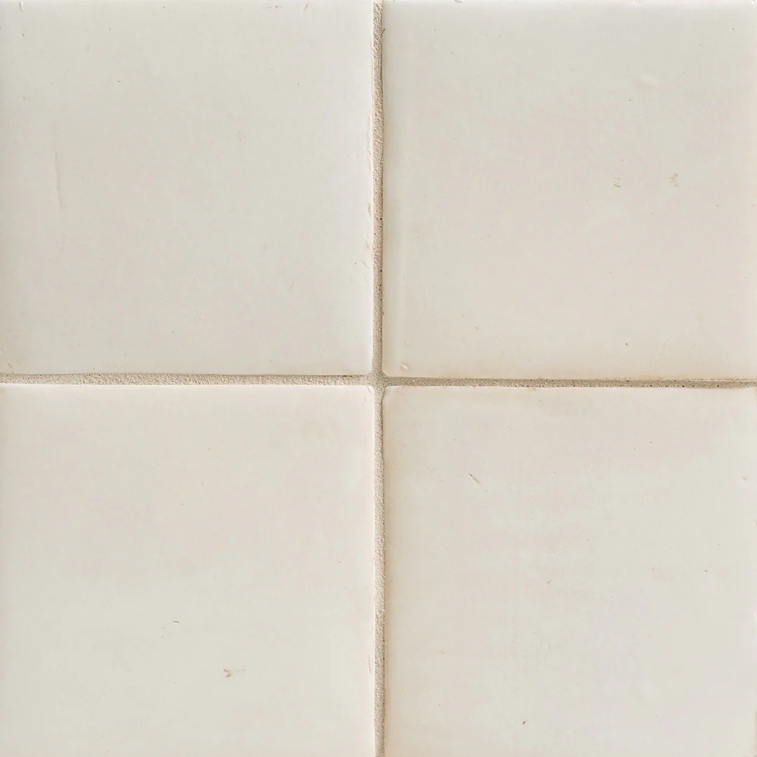 Duquesa 4-5/8X4-5/8 Crema Matte