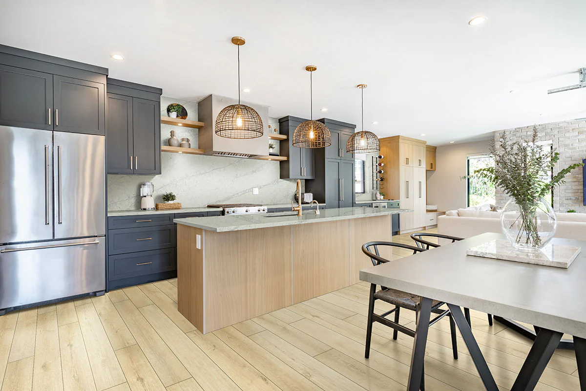 Smithcliffs Lanston Oak 7X48 Low Gloss Vinyl - Image 4