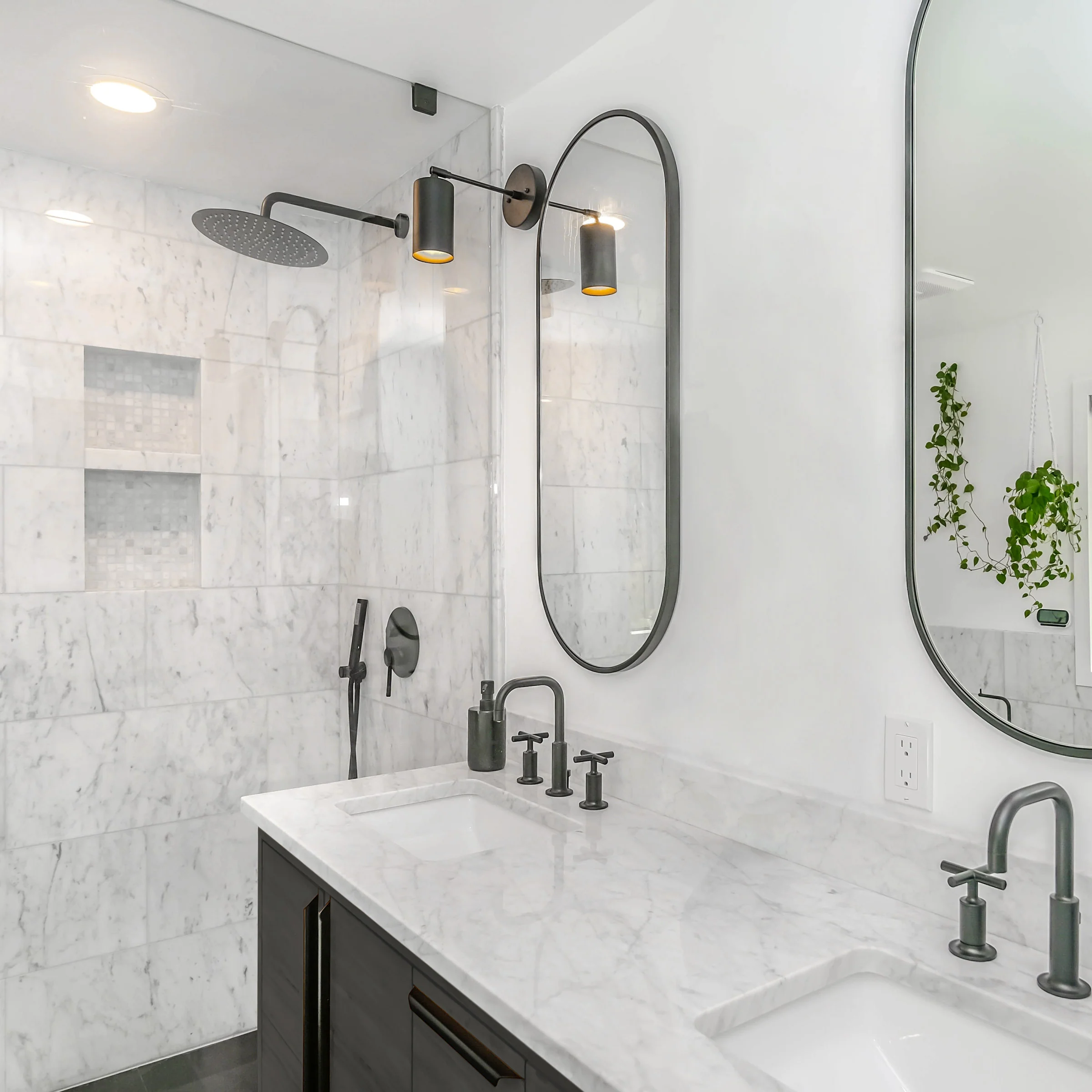 White Carrara Marble 3X6 Honed - Image 5