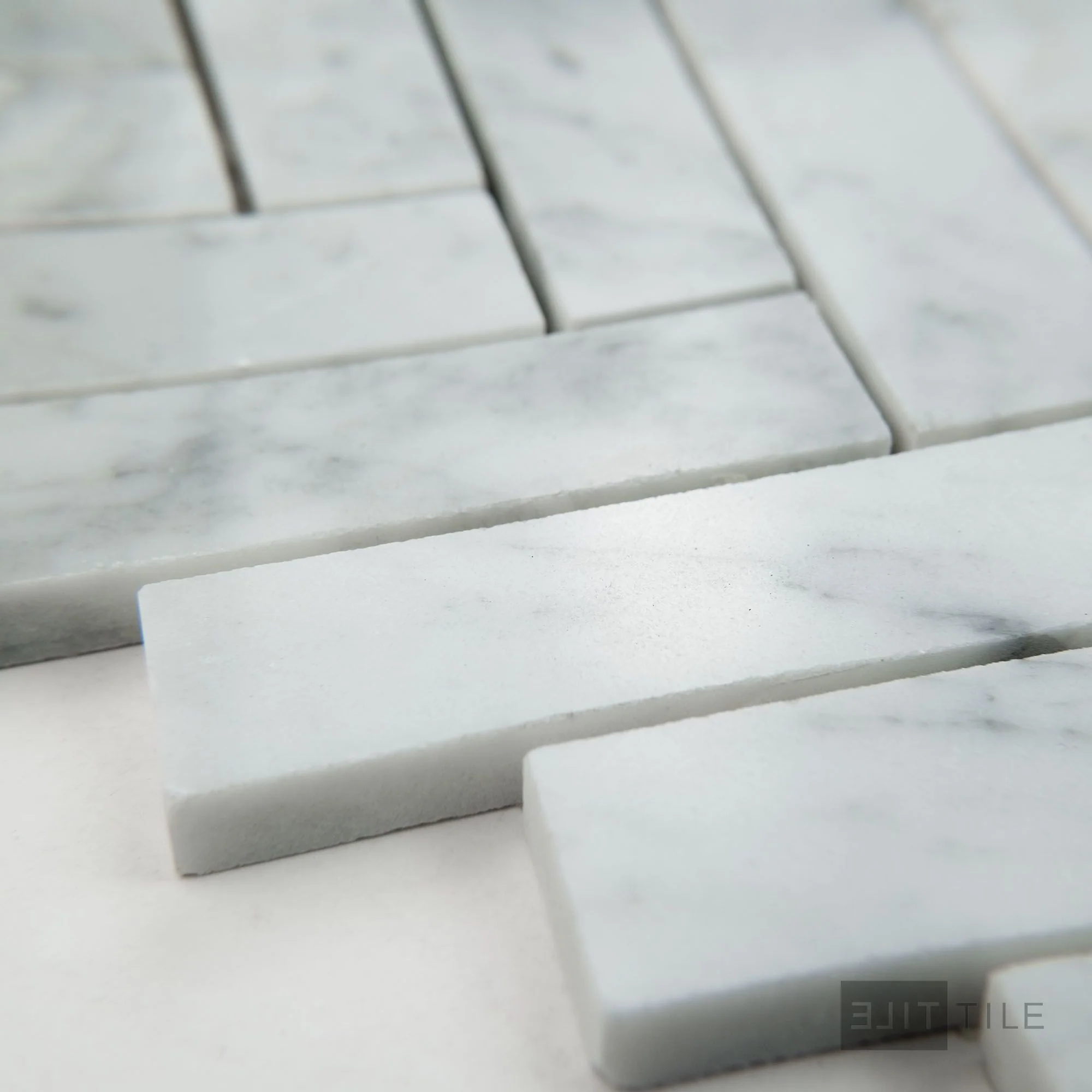 White Carrara Marble 1X4 Herringbone Polished Mosaic - Image 3