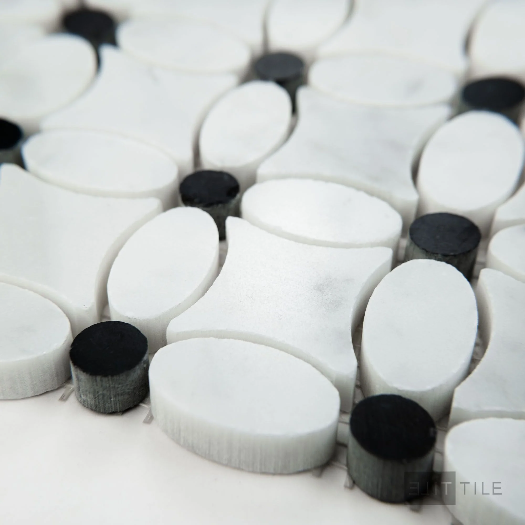 White Carrara Marble Flower Mosaic W/ Negro Marquina Polished - Image 3