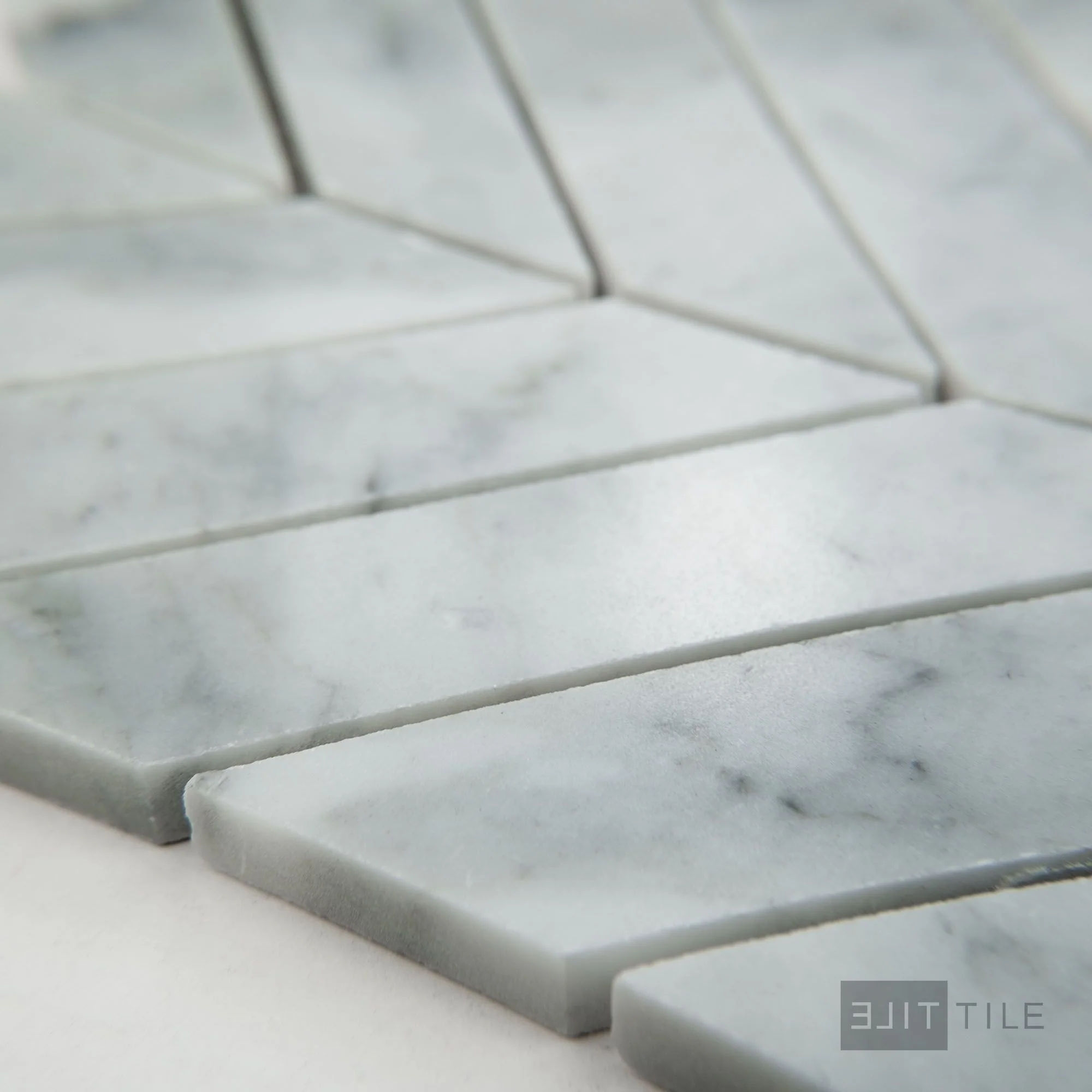 White Carrara Marble 1X4 Chevron Polished Mosaic - Image 3